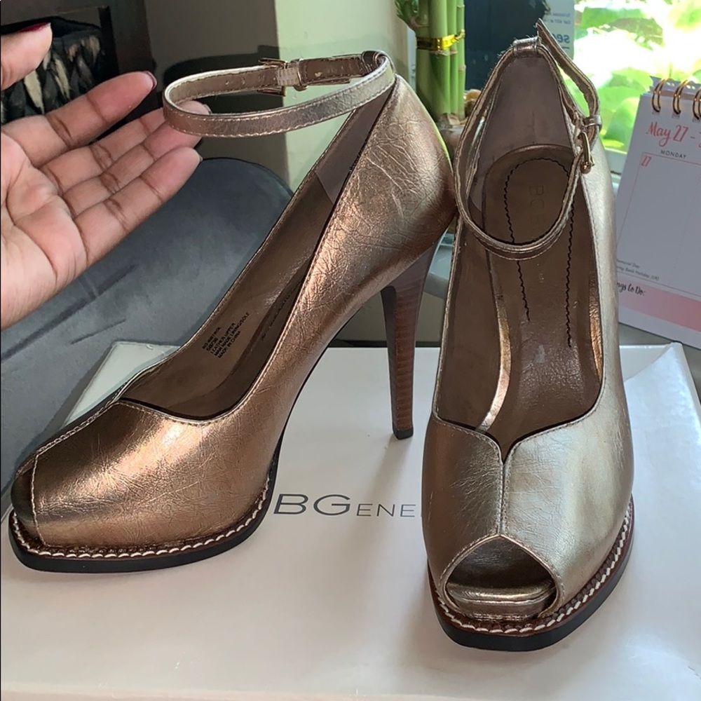 Bcbg heels